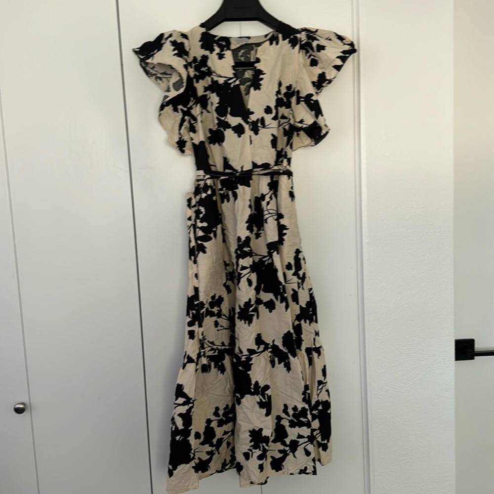 Cream & White Floral Dress